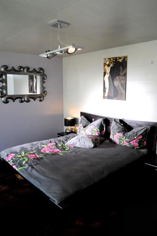 Morat Gaste Zimmer Ruang foto